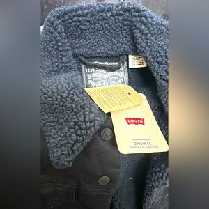 New Levis Fur warm coat/jacket